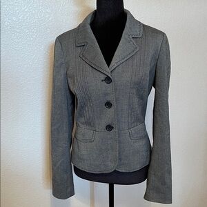 Women's Gray Tailored Button-Front Jacket